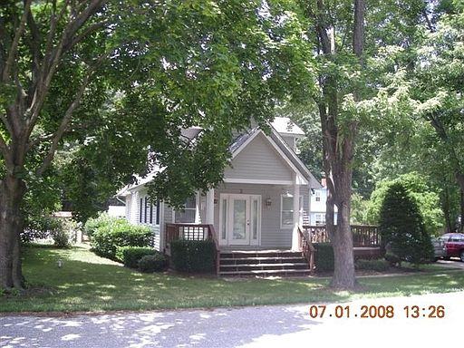 1st image of 3 Acorn Dr