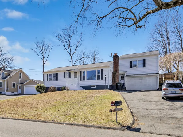 11 Beechwood Drive, Danbury, CT 06810