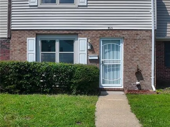 815 S Grosvenor Ct, Virginia Beach, VA 23462
