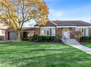 3251 W 98th St, Evergreen Park, IL 60805