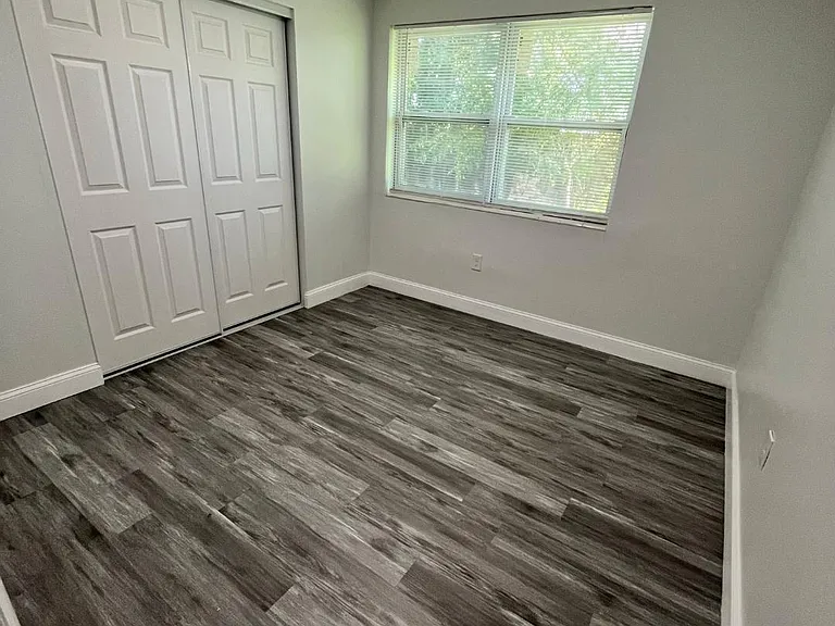 7511 Venetian St #4 — Photo 11