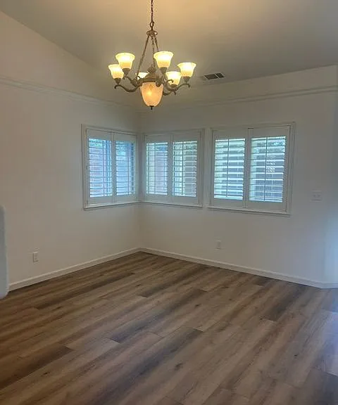 570 Buccaneer Ave — Photo 4