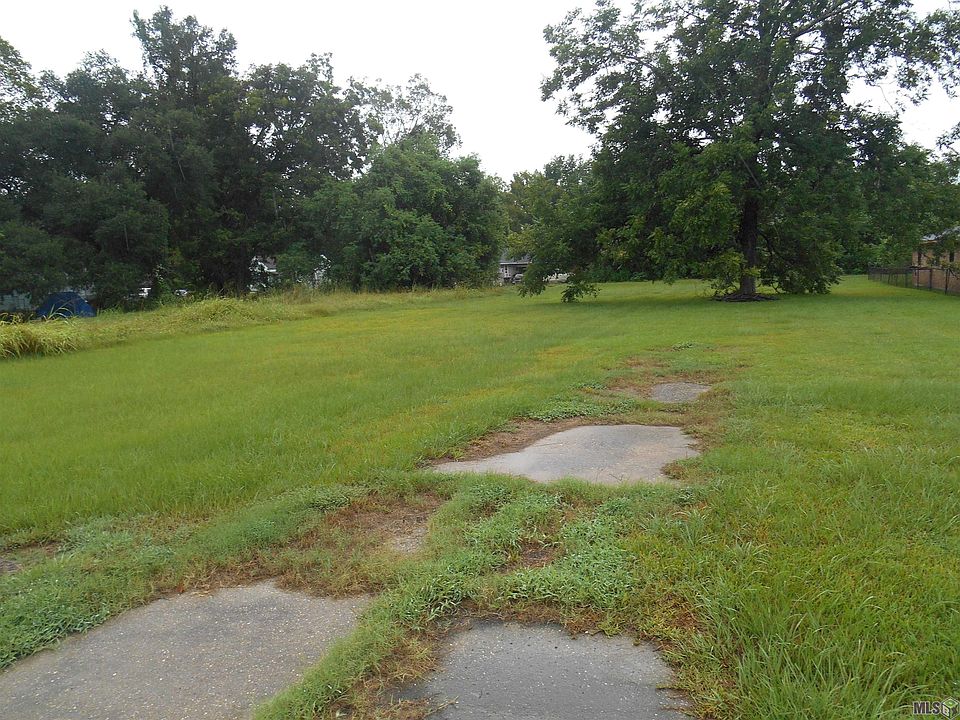 2nd image of 1598 Rosenwald Rd