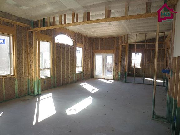 3rd image of 7525 Sierra Bella Pl