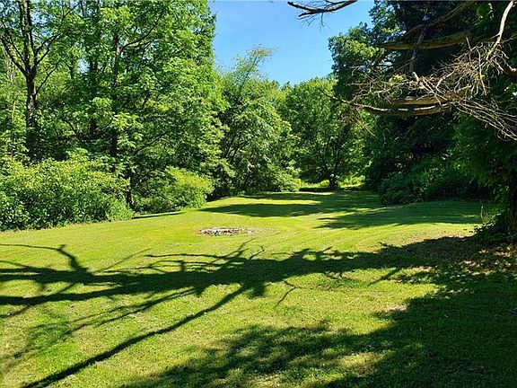 3rd image of 5189 Rose Ln