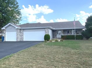 1459 E Cap Cir, Bourbonnais, IL 60914