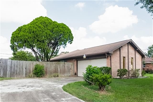 1st image of 12914 White Heather Dr