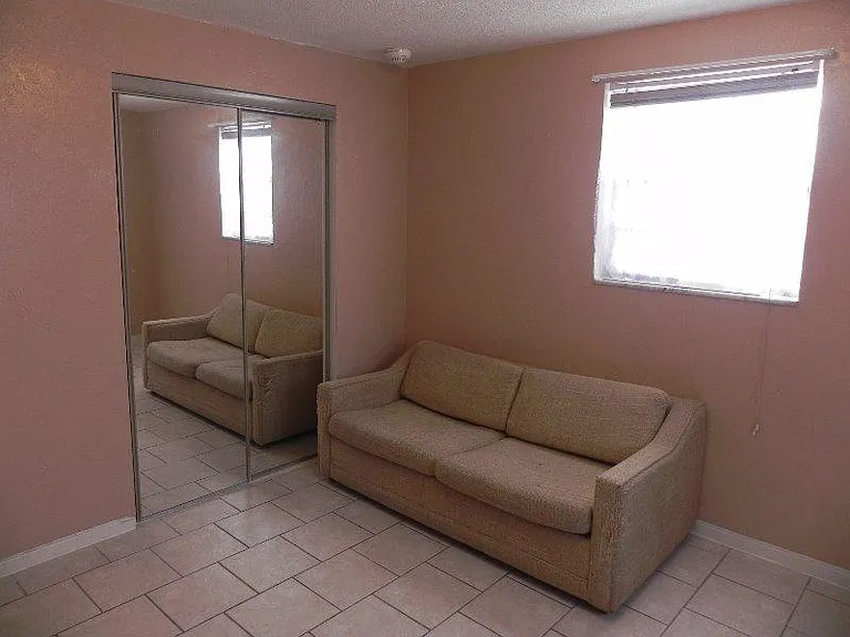 509 S Grandview Ave #1 — Photo 32