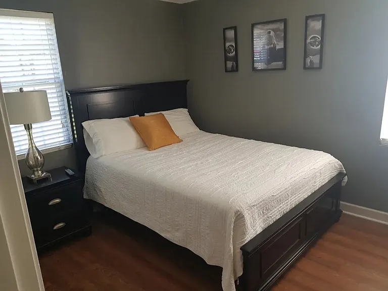 204 Kennedy Dr — Photo 8