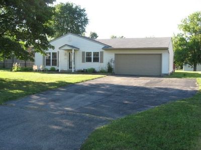 15674 Elmwood St, Middlefield, OH, 44062
