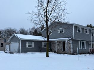 2997 Sandia Dr, Green Bay, WI 54313