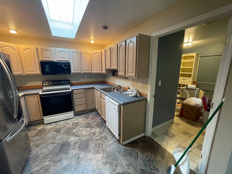 2nd image of 15622 243rd Ave E