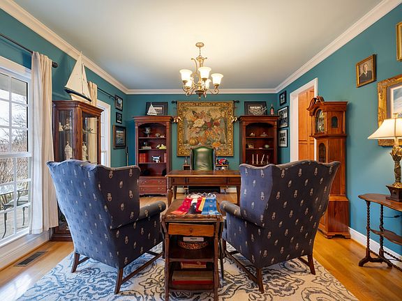 5th image of 1067 Roys Private Way