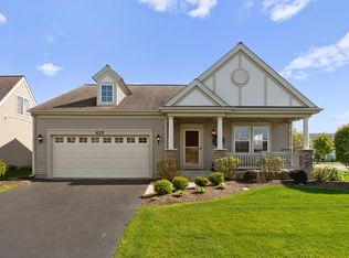 425 W Winchester Dr, Round Lake, IL 60073