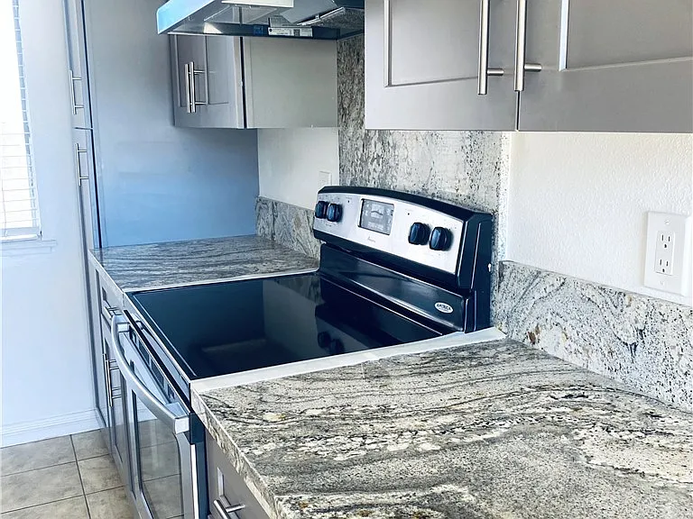 4331 Sanderling Cir #48 — Photo 8