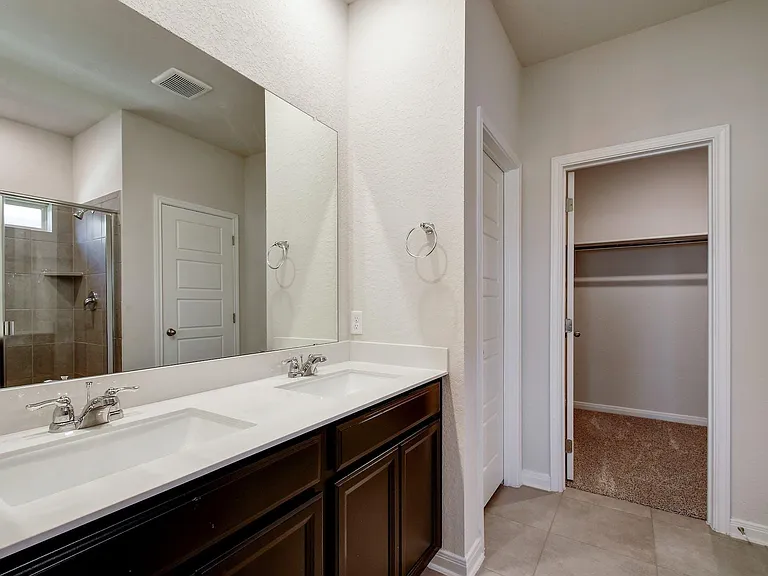 1215 Meyers Mdw — Photo 18