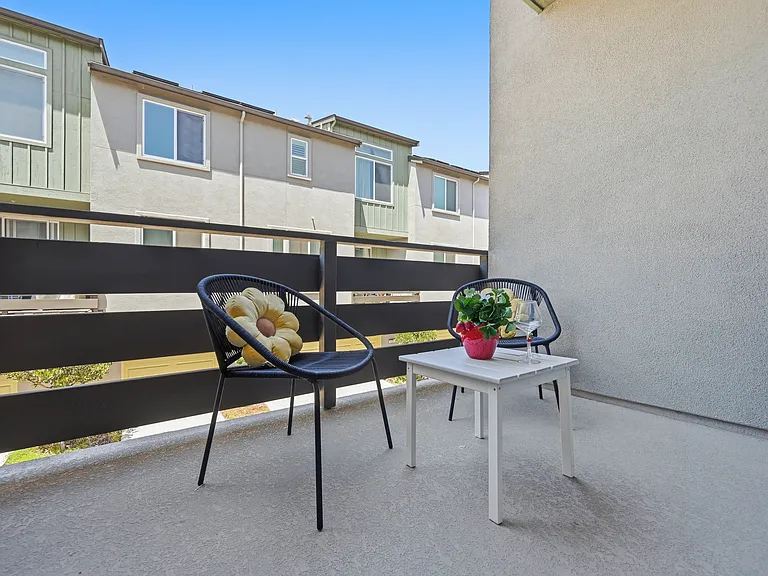 2027 Joshua Tree Cir — Photo 17