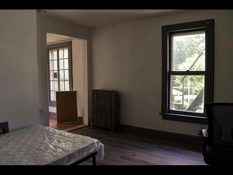 171 Chapin St — Photo 9