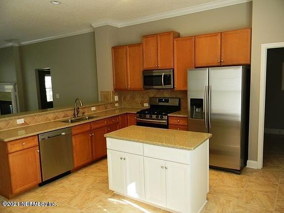 3rd image of 1722 Pepper Stone Ct