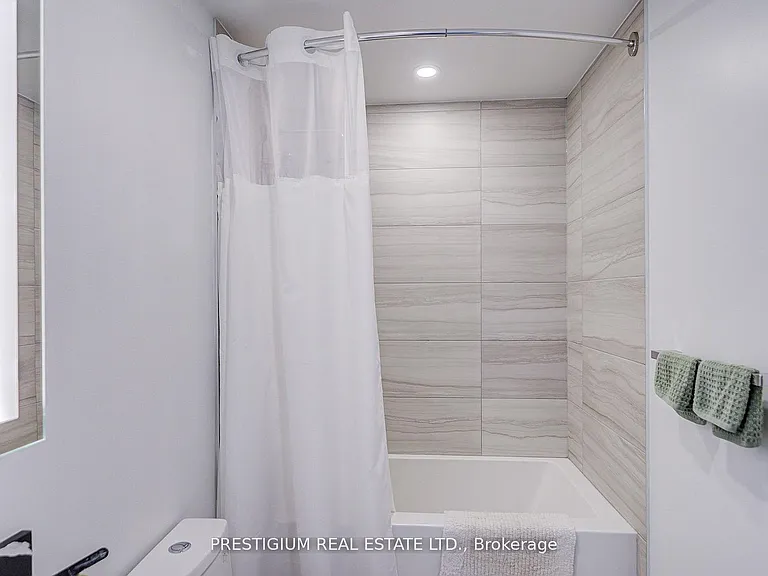 285 Dufferin St #1311 — Photo 9