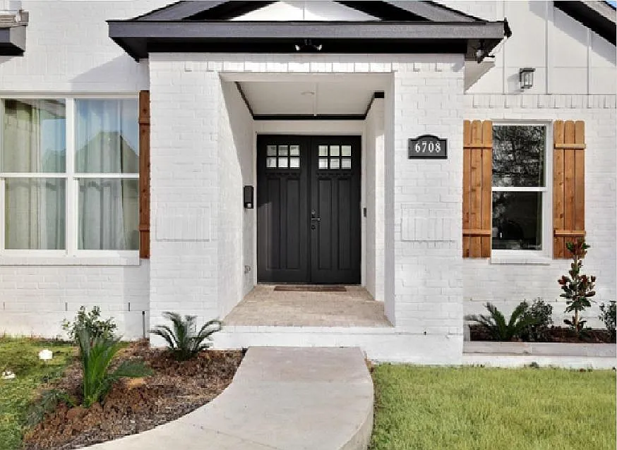 4 bed, 4050 sqft, $3,500 — Photo 4
