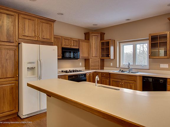 4th image of 460 S Cedar Run Ct