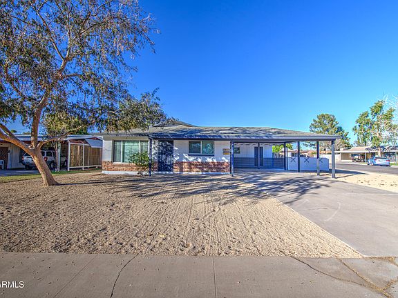 3rd image of 2048 W CLAREMONT Street