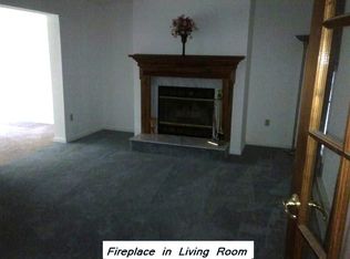 70 Log Woods Rd, Troy, NY 12180