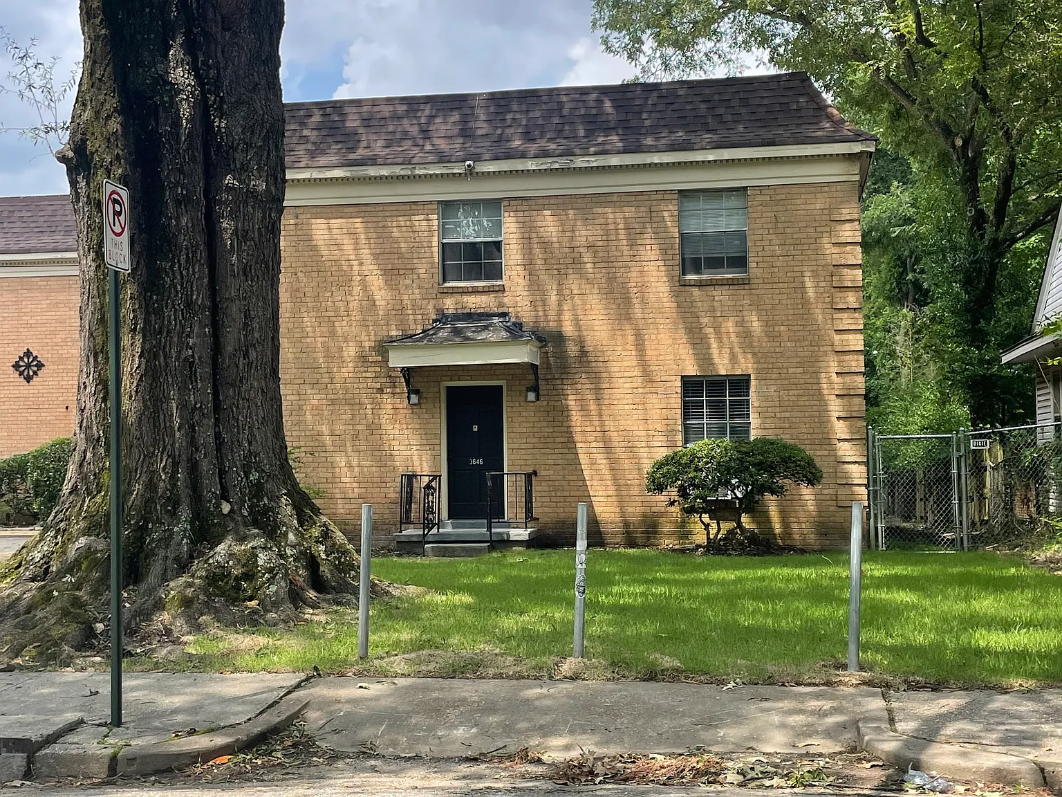 Spottswood Ave, Memphis — Photo 1