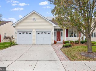 16 Chew Ln, Sewell, NJ
