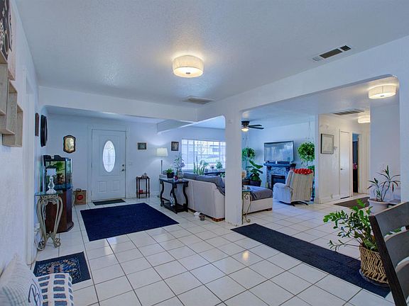 5th image of 4413 Maud Ave
