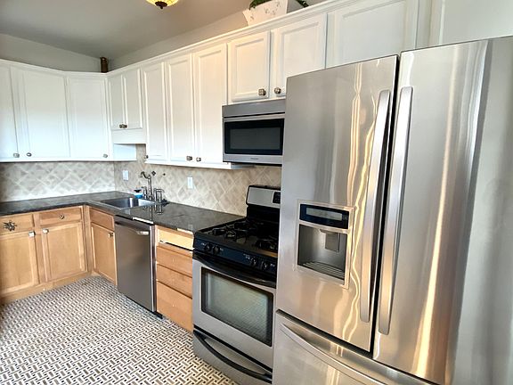 5th image of 311 Emanuel Cleaver Ii Blvd #804