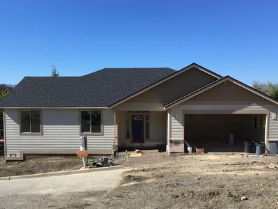 508 W La Strada Cir, Medford, OR, 97504