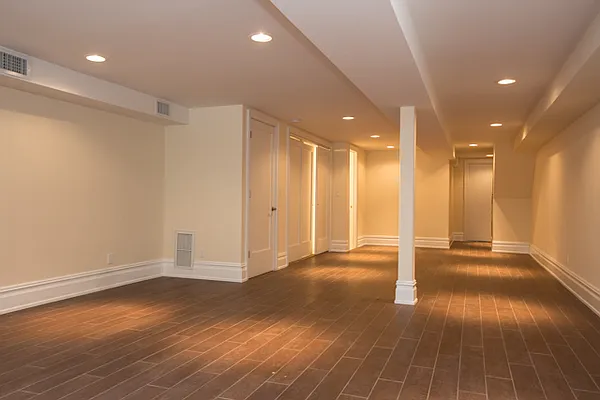 Sold by Garfield Realty  | media 15