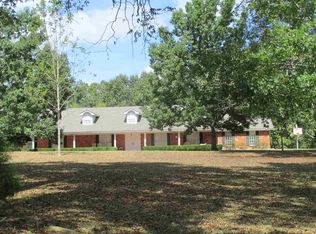 517 Airport Rd, Natchez, MS 39120