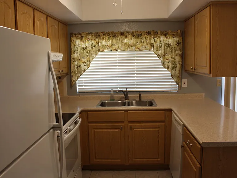602 W Kilarea Ave — Photo 10