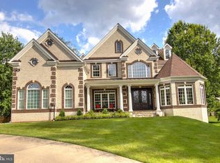 9813 Sunrise Rd, Vienna, VA 22181