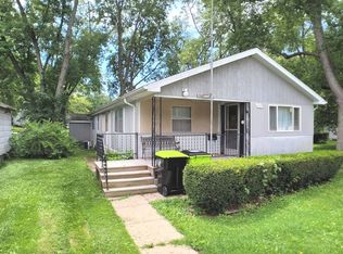 705 E Walnut St, Fairbury, IL 61739