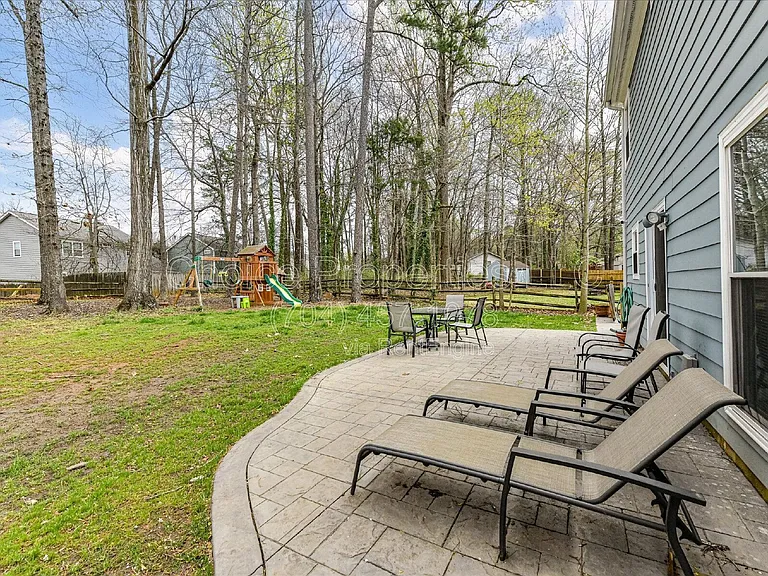 8413 Red Setter Ln — Photo 31