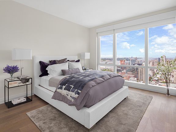 3rd image of 460 W 42nd St APT 53N