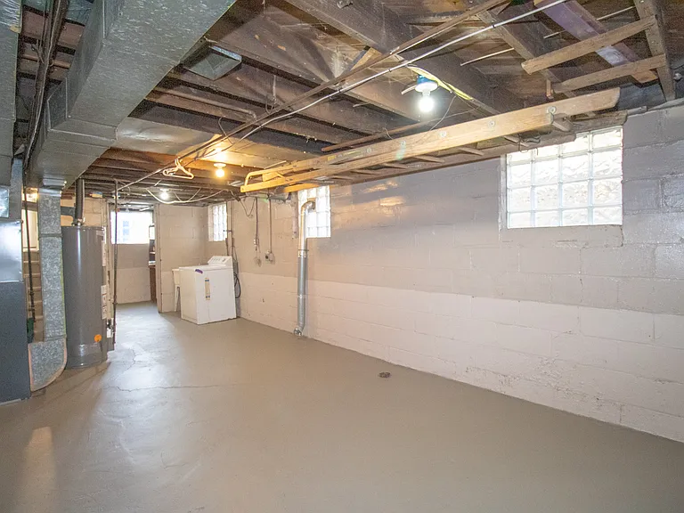 1215 Coolidge Hwy — Photo 24