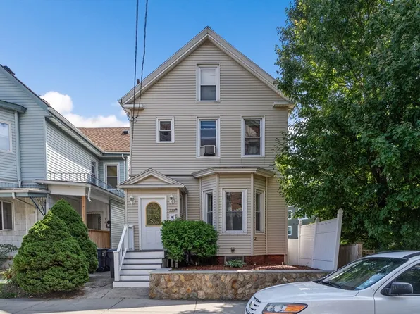 223 Spencer Ave, Chelsea, MA 02150