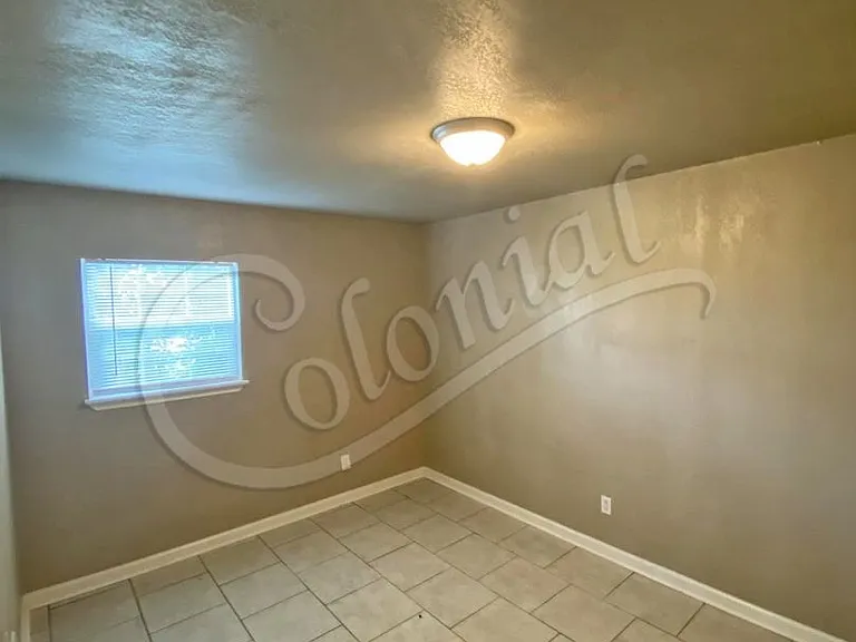 130 E Ruby Rd — Photo 8