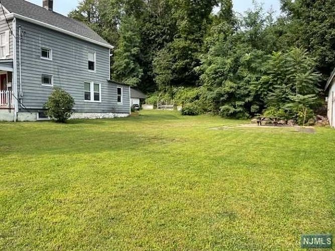 2nd image of 24 Garden St