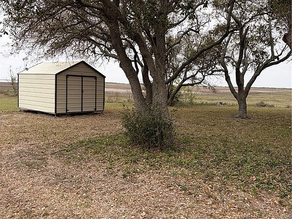 4th image of 14 Pelican Point