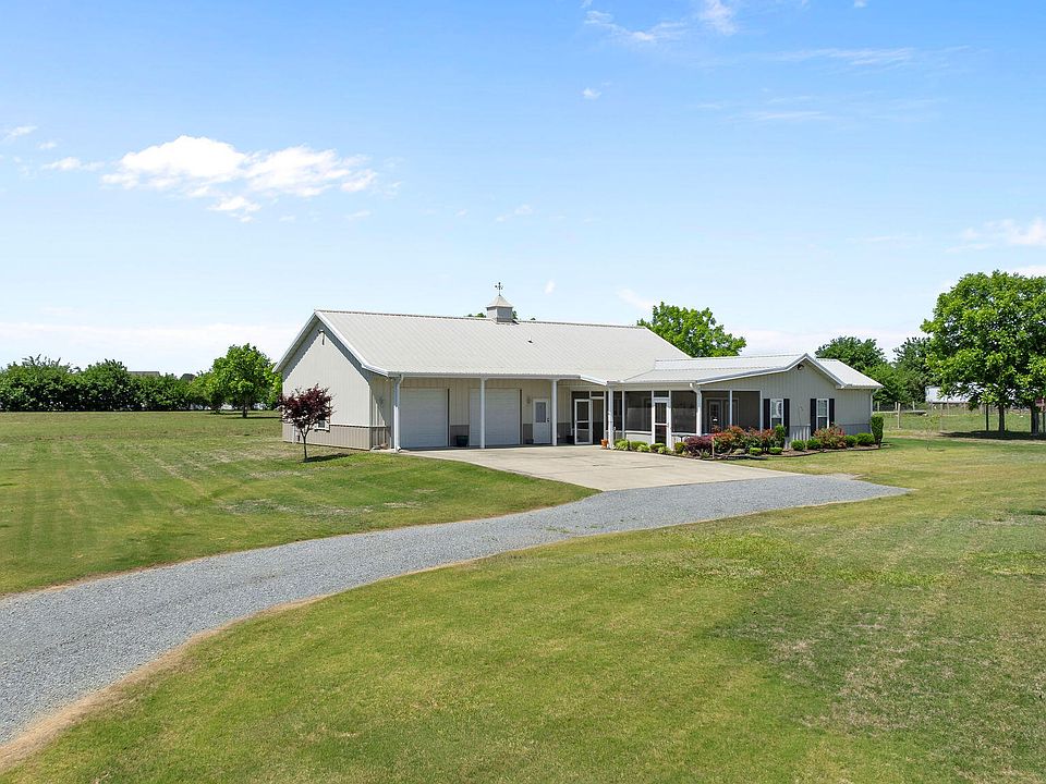 1st image of 230 Circle Drive