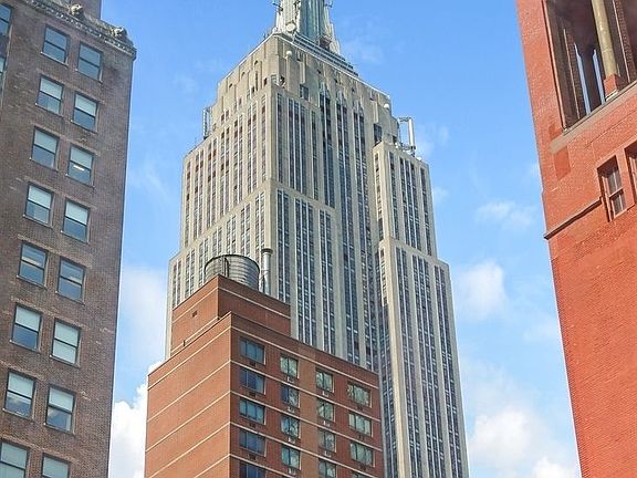 5th image of 220 Madison Ave APT 8C