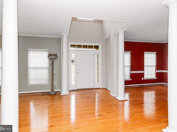 5th image of 6239 Willowfield Way