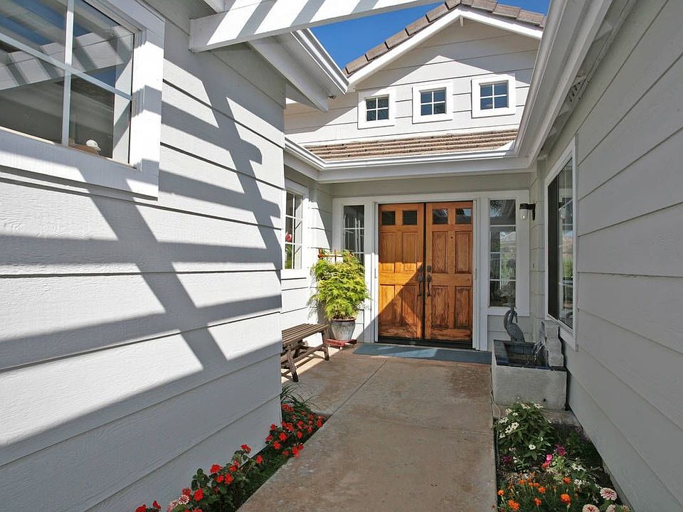 2nd image of 4816 Cardiff Bay Dr