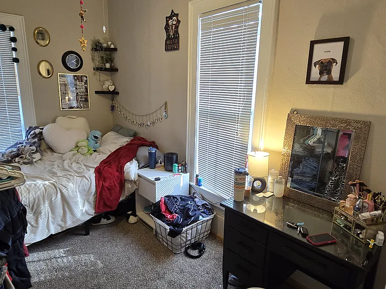 906 Oxford Ave #1 — Photo 18